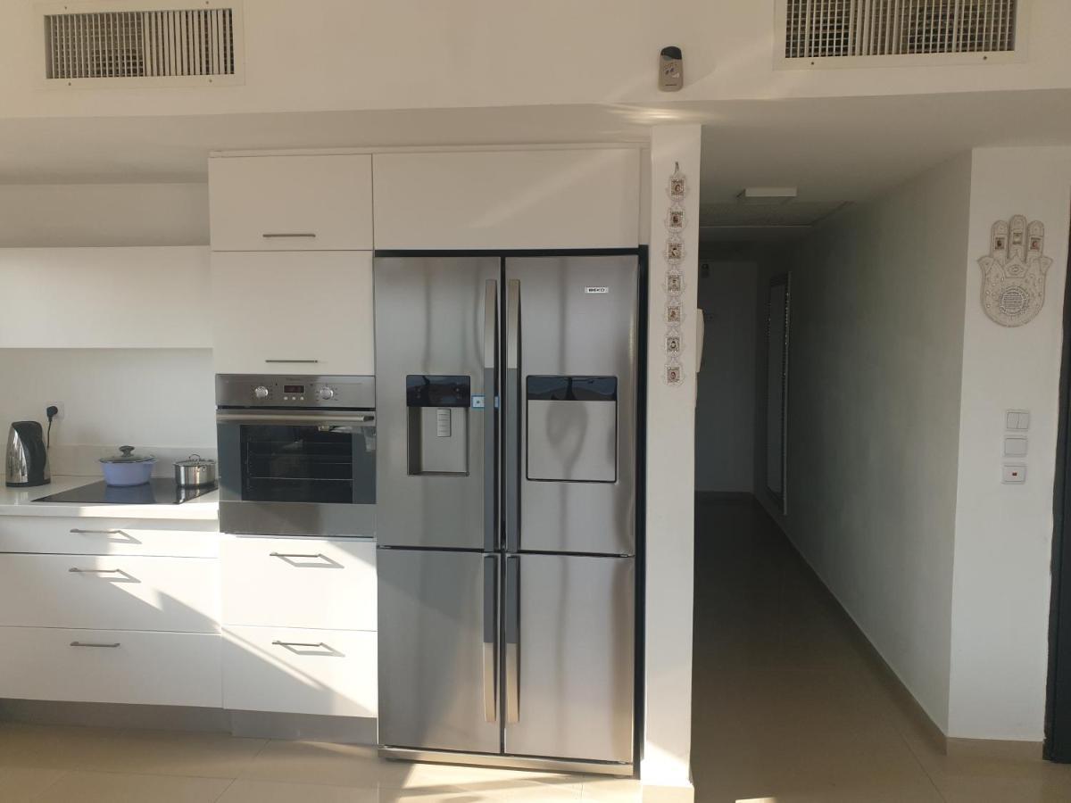 Luxury Exclusive Top Class Apartment On The Sea With Best Sea View And Jacuzzi רק למשפחות !!!! Eilat Eksteriør billede